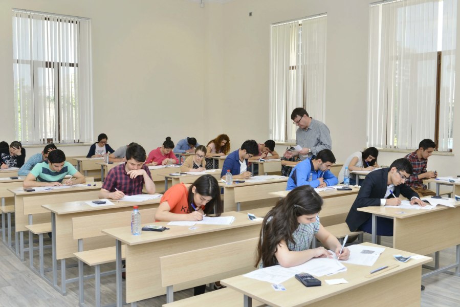 آزمون های ورودی دانشگاه های ایتالیا